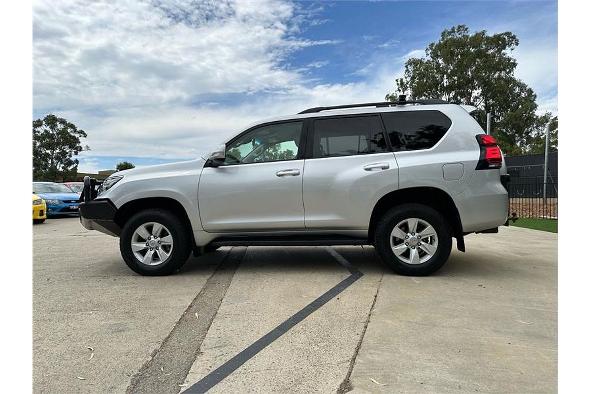 2017 Toyota Landcruiser GXL VDJ200R