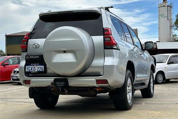 2017 Toyota Landcruiser GXL VDJ200R