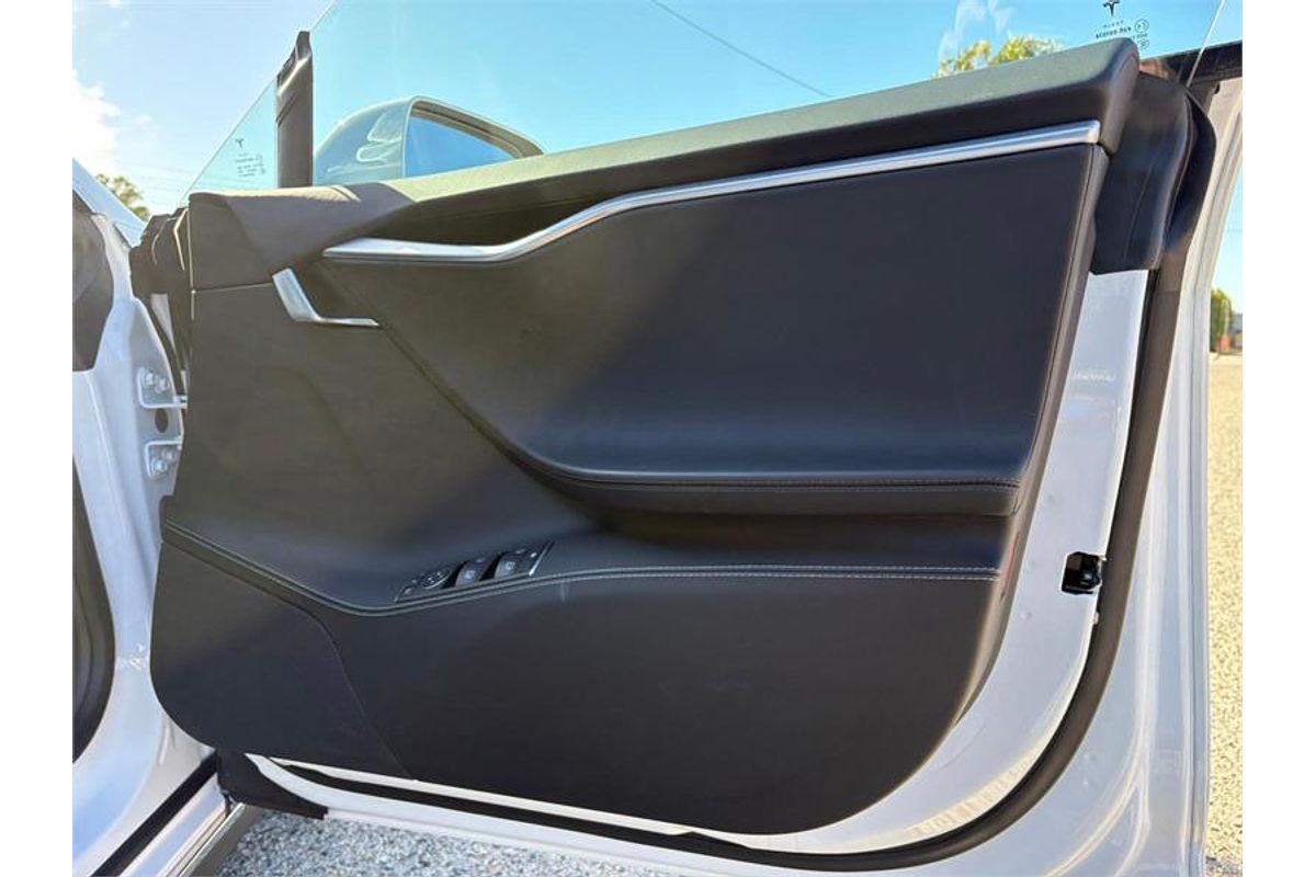 2015 Tesla Model S 85D