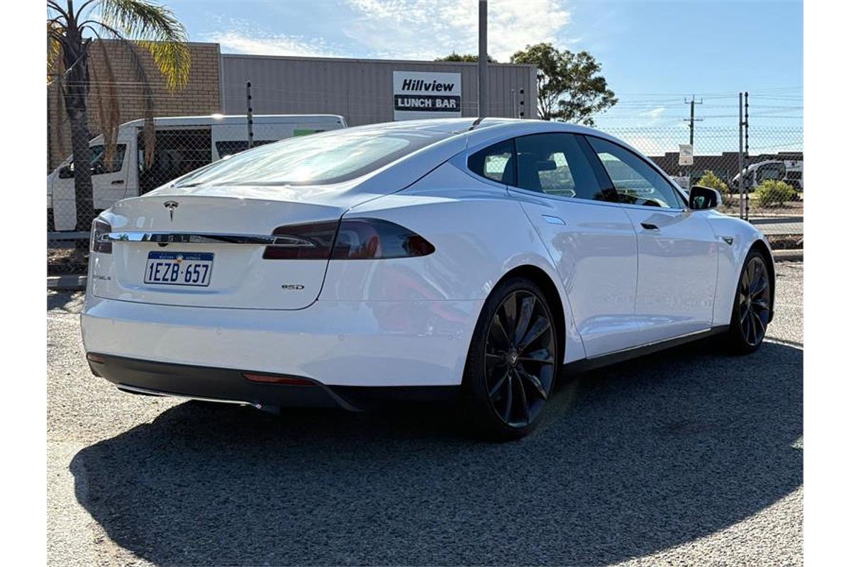 2015 Tesla Model S 85D