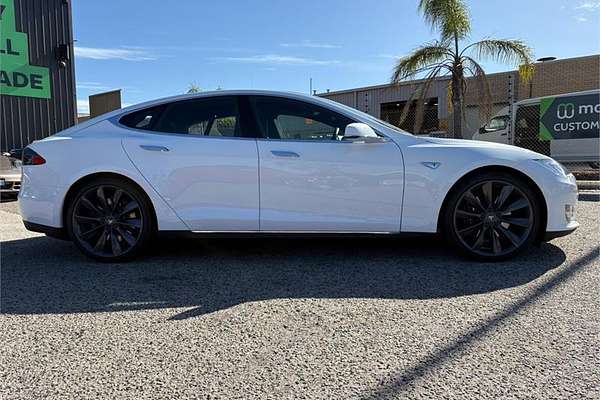 2015 Tesla Model S 85D