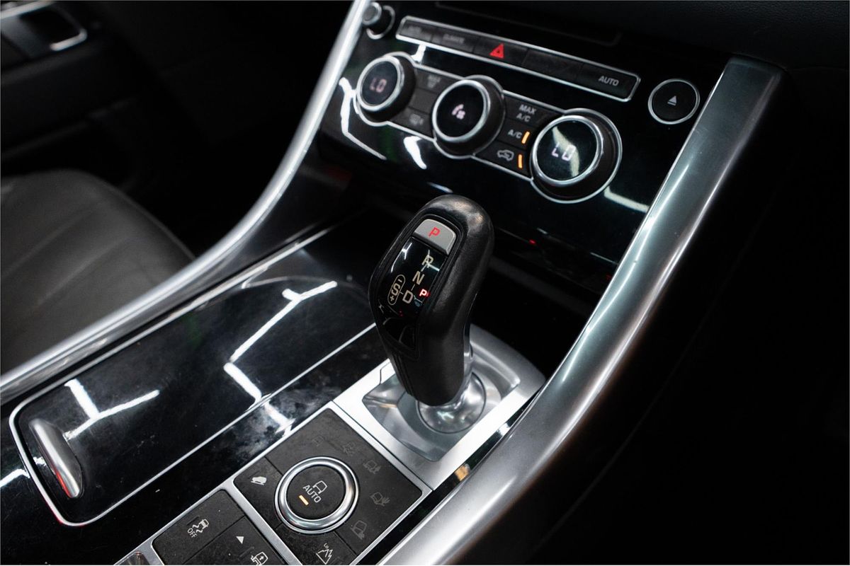 2015 Range Rover RANGE ROVER SPORT 3.0 SDV6 HSE LW MY15.5