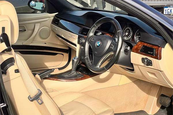 2009 BMW 3 25i E93 MY09