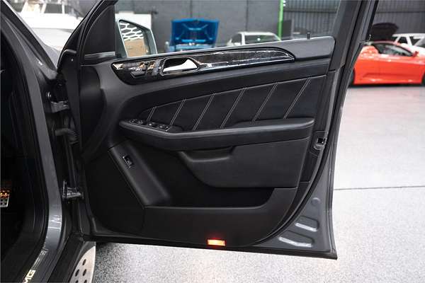 2012 Mercedes-Benz ML 63 AMG (4x4) 166