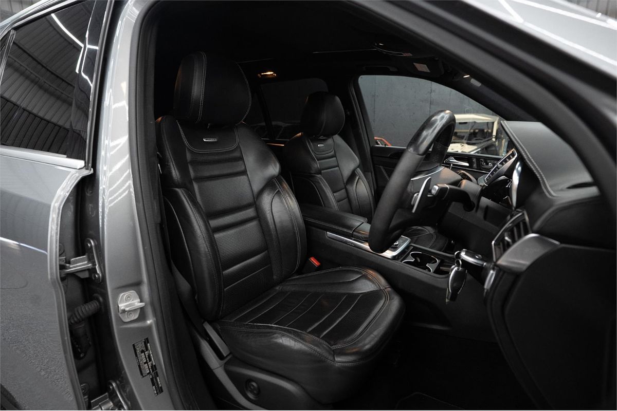 2012 Mercedes-Benz ML 63 AMG (4x4) 166