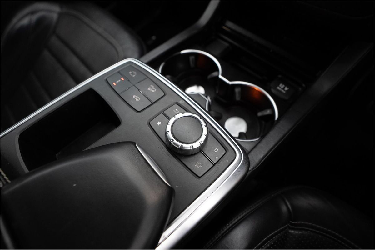2012 Mercedes-Benz ML 63 AMG (4x4) 166