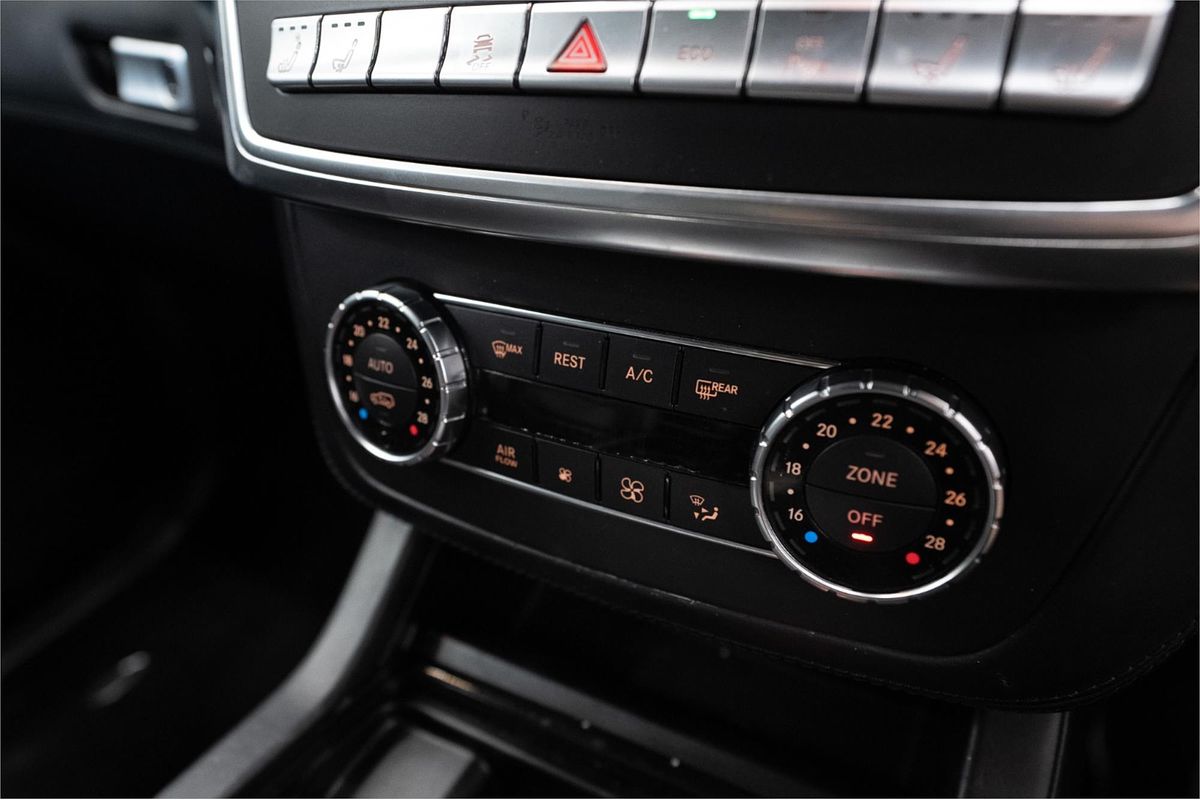 2012 Mercedes-Benz ML 63 AMG (4x4) 166