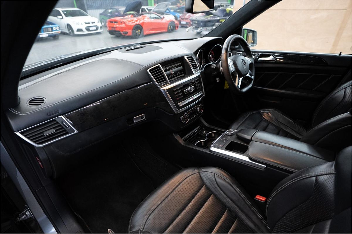 2012 Mercedes-Benz ML 63 AMG (4x4) 166