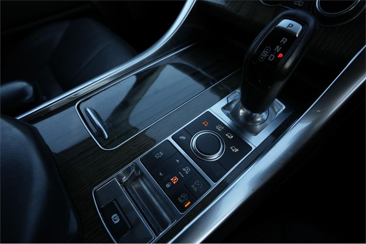 2015 Range Rover RANGE ROVER SPORT 3.0 TDV6 SE LW MY15