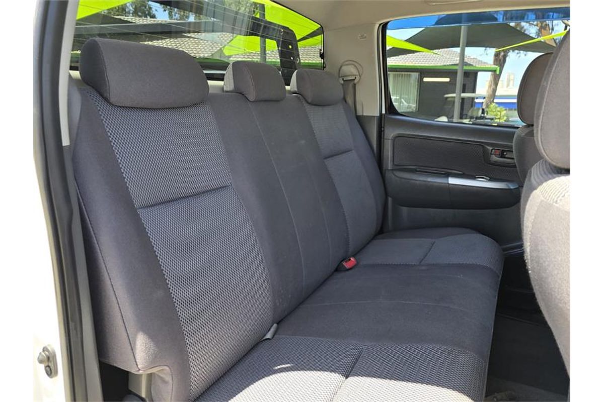2013 Toyota Hilux SR5 KUN26R 4X4