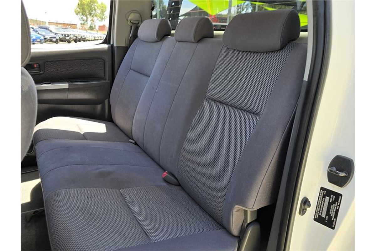 2013 Toyota Hilux SR5 KUN26R 4X4