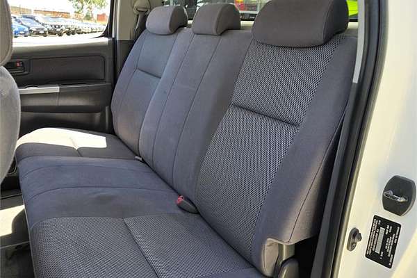 2013 Toyota Hilux SR5 KUN26R 4X4
