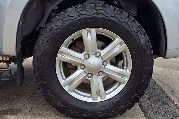 2014 Isuzu MU-X LS-T