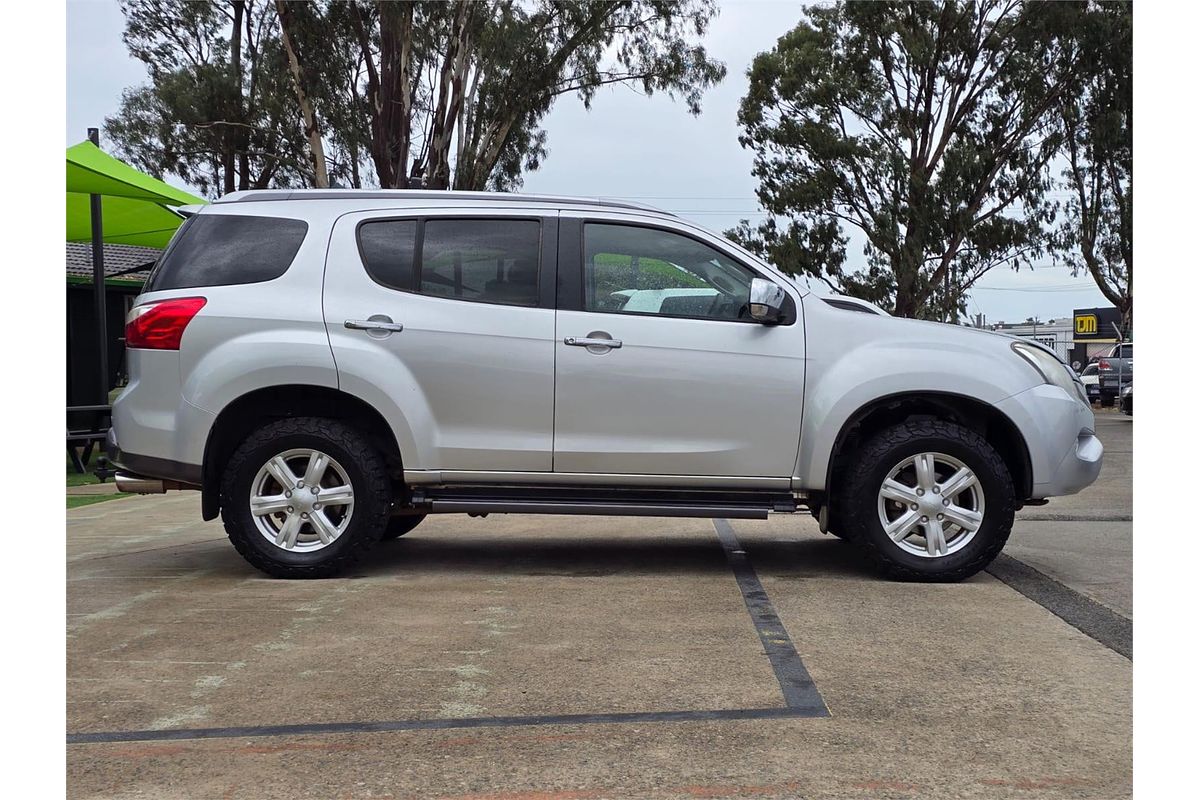 2014 Isuzu MU-X LS-T