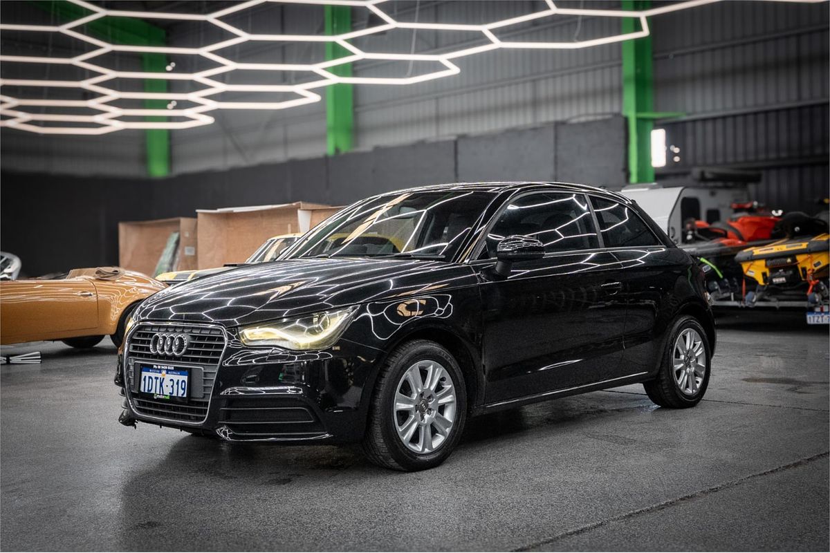 2011 Audi A1 Attraction 8X