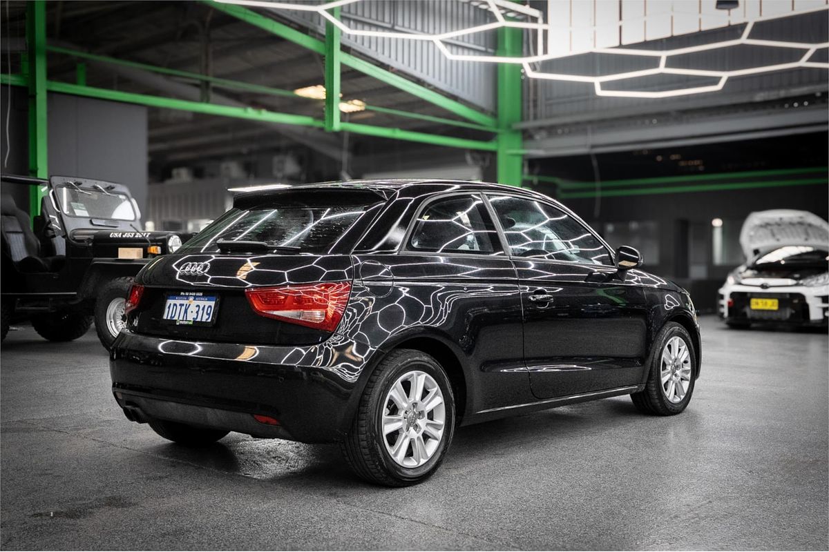 2011 Audi A1 Attraction 8X
