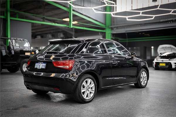 2011 Audi A1 Attraction 8X
