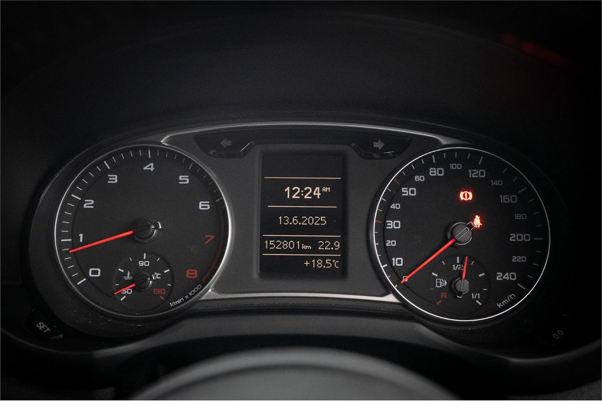 2011 Audi A1 Attraction 8X