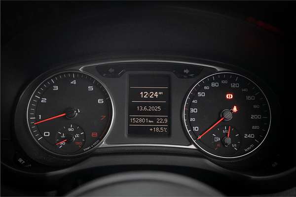 2011 Audi A1 Attraction 8X