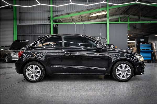 2011 Audi A1 Attraction 8X