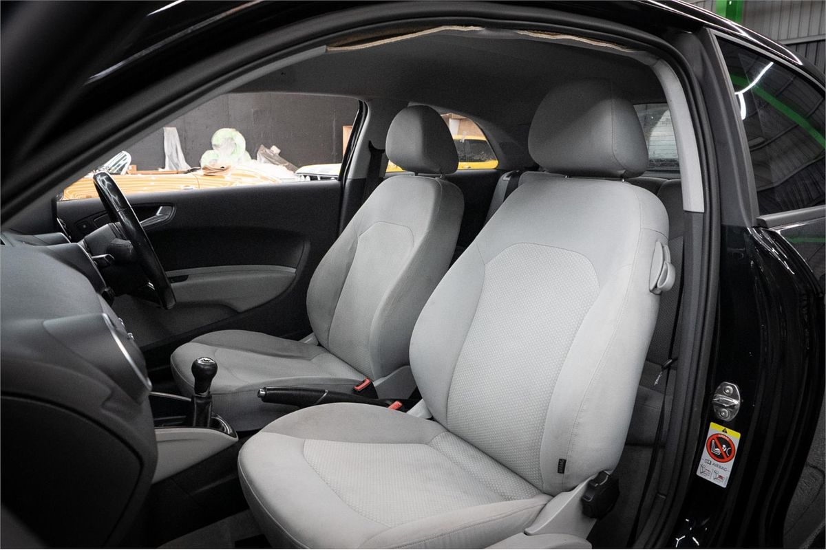 2011 Audi A1 Attraction 8X