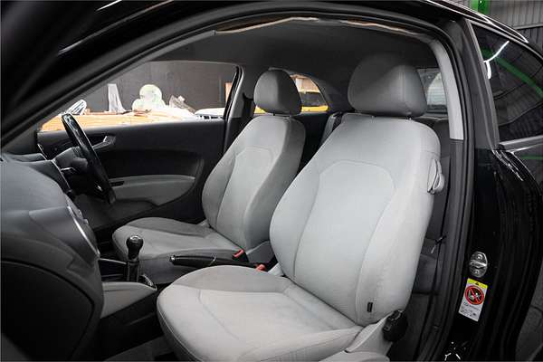 2011 Audi A1 Attraction 8X