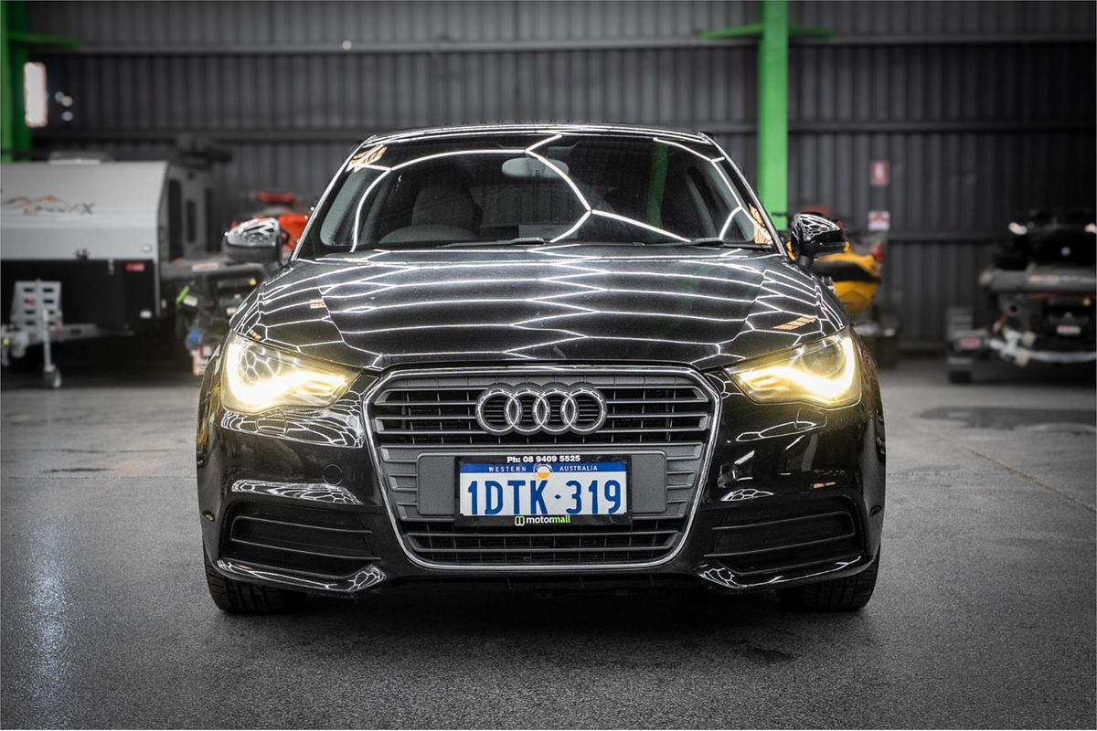 2011 Audi A1 Attraction 8X