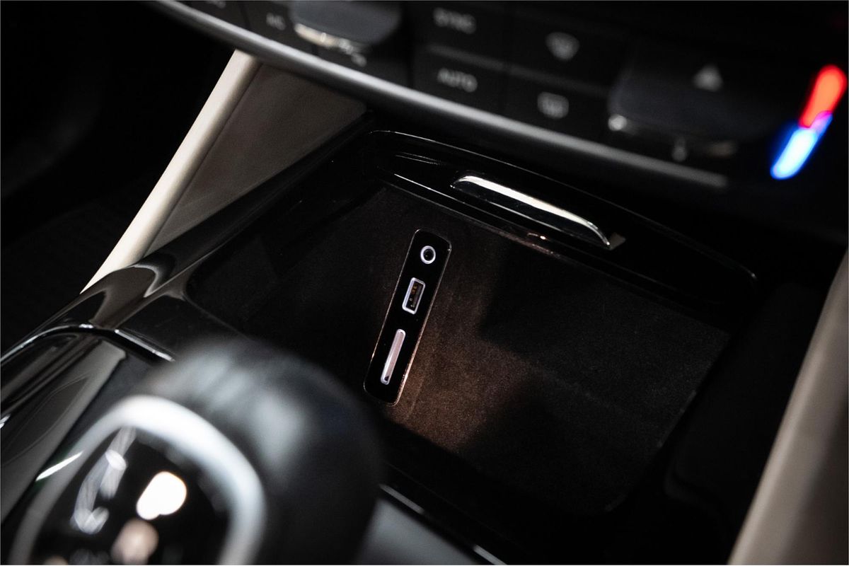 2017 Maserati Levante M161