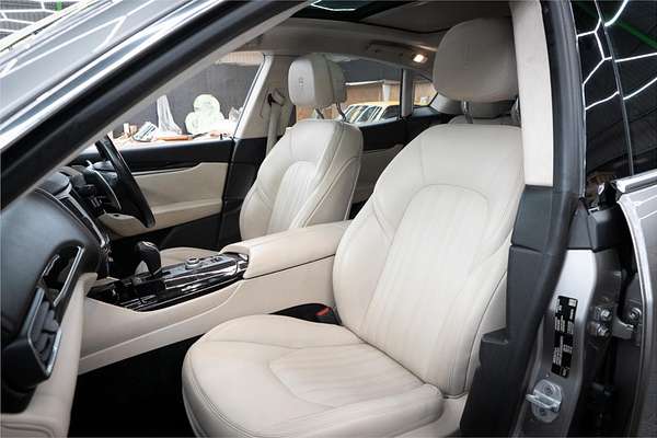 2017 Maserati Levante M161