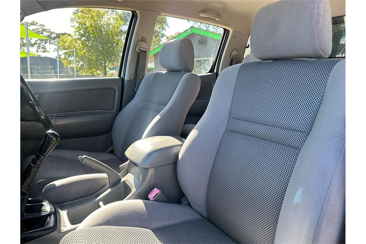 2011 Toyota Hilux SR KUN26R 4X4