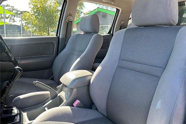 2011 Toyota Hilux SR KUN26R 4X4