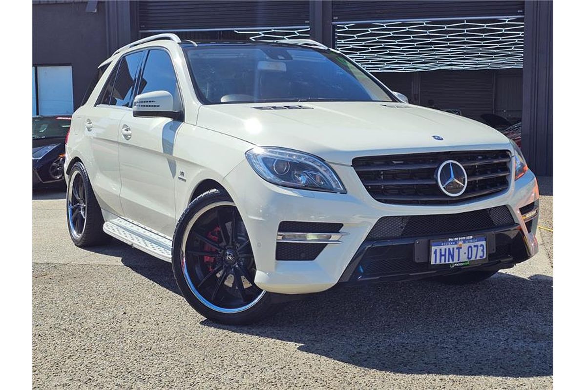 2012 Mercedes-Benz ML 500 (4x4) 166