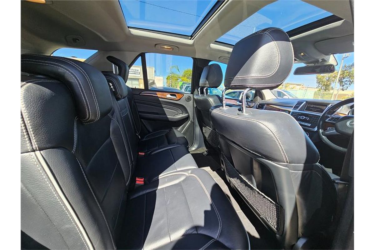2012 Mercedes-Benz ML 500 (4x4) 166