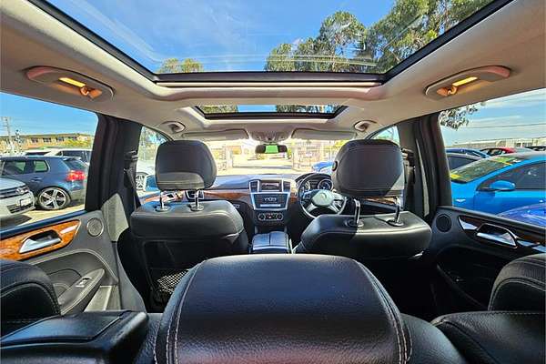 2012 Mercedes-Benz ML 500 (4x4) 166