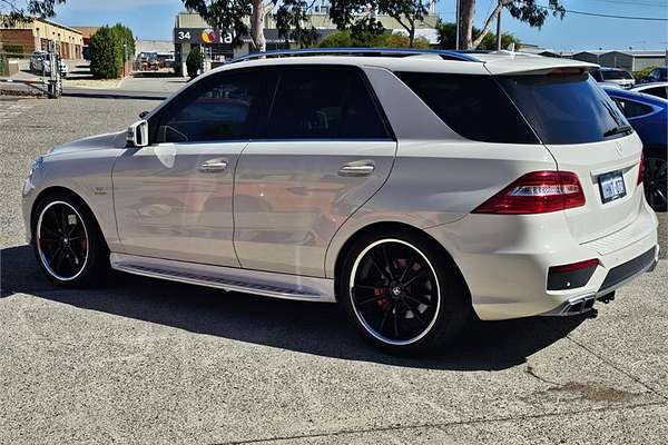 2012 Mercedes-Benz ML 500 (4x4) 166