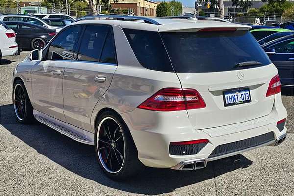 2012 Mercedes-Benz ML 500 (4x4) 166