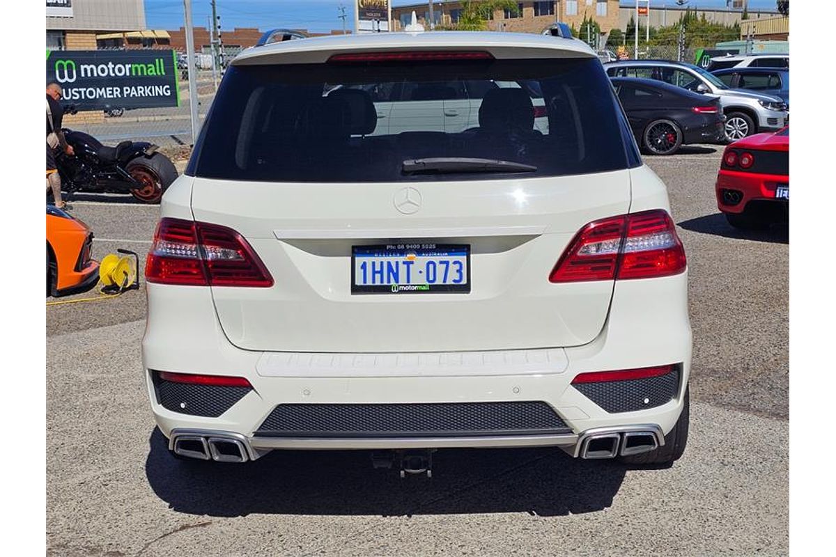 2012 Mercedes-Benz ML 500 (4x4) 166