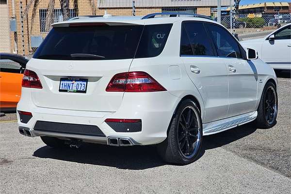 2012 Mercedes-Benz ML 500 (4x4) 166
