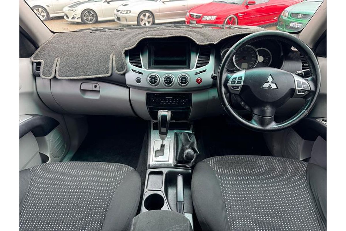 2013 Mitsubishi Triton GLX-R MN 4X4