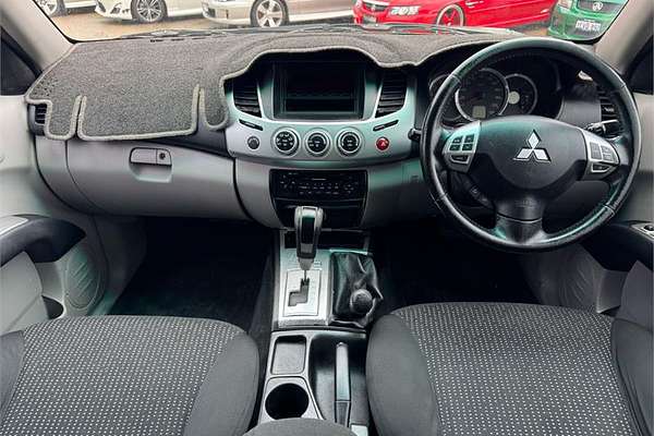 2013 Mitsubishi Triton GLX-R MN 4X4