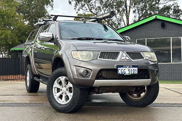 2013 Mitsubishi Triton GLX-R MN 4X4