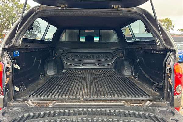 2013 Mitsubishi Triton GLX-R MN 4X4
