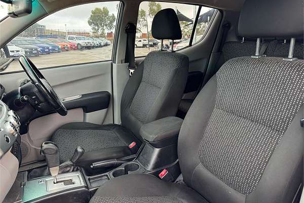 2013 Mitsubishi Triton GLX-R MN 4X4