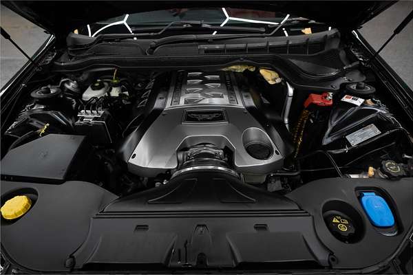 2008 HSV W427