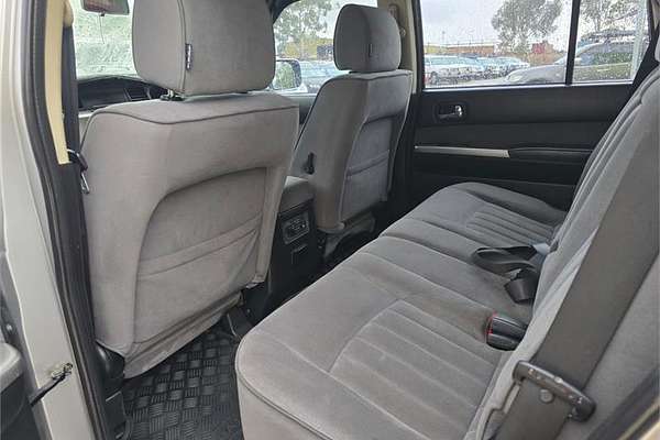 2013 Nissan Patrol ST GU VIII