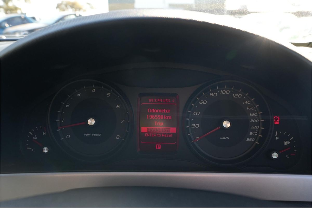 2011 Holden Commodore SV6 THUNDER VE II Rear Wheel Drive
