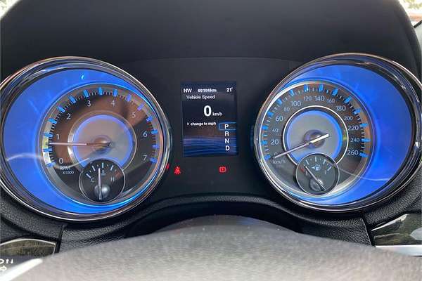 2013 Chrysler 300 C LX