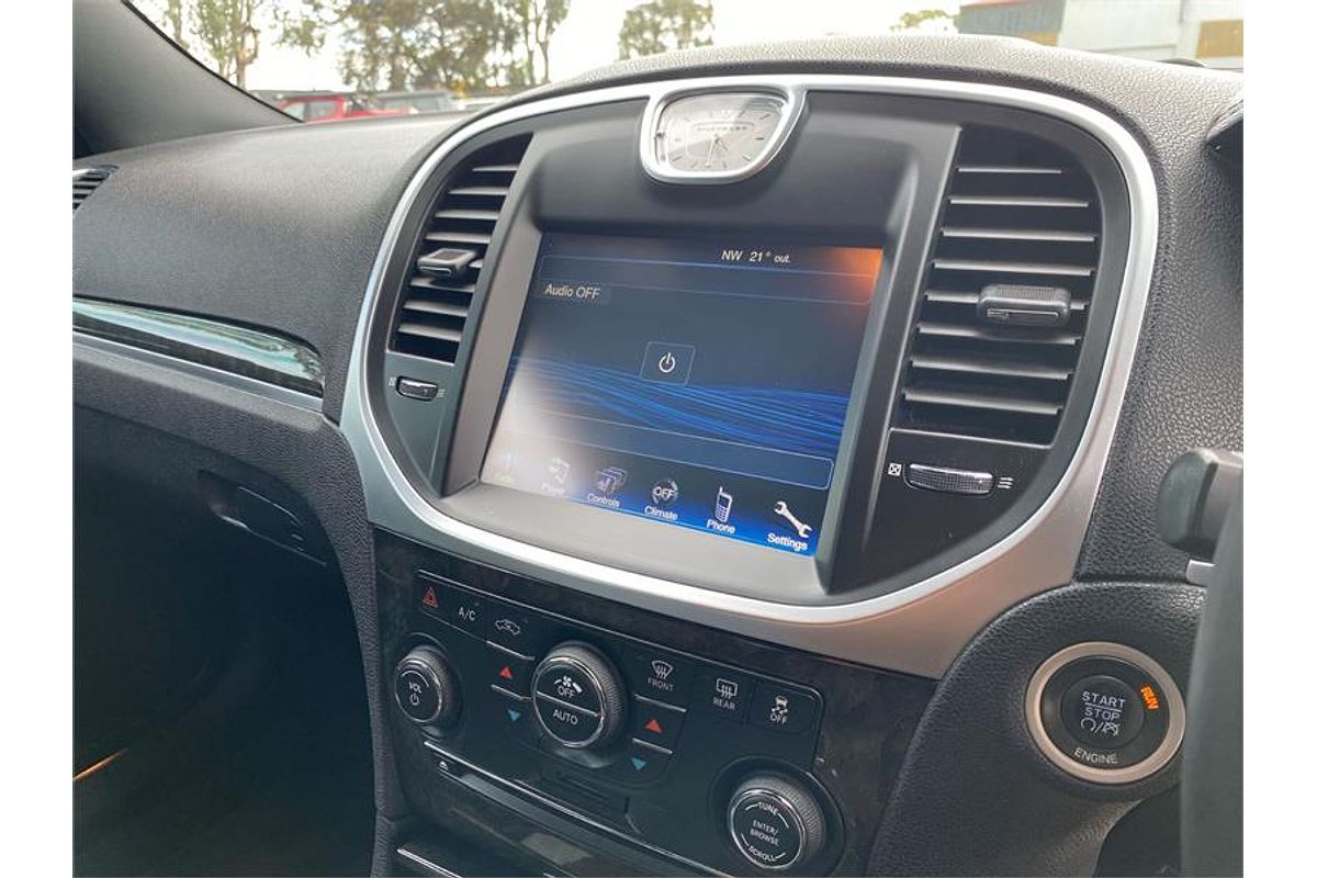 2013 Chrysler 300 C LX