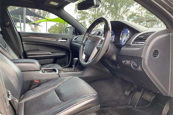 2013 Chrysler 300 C LX