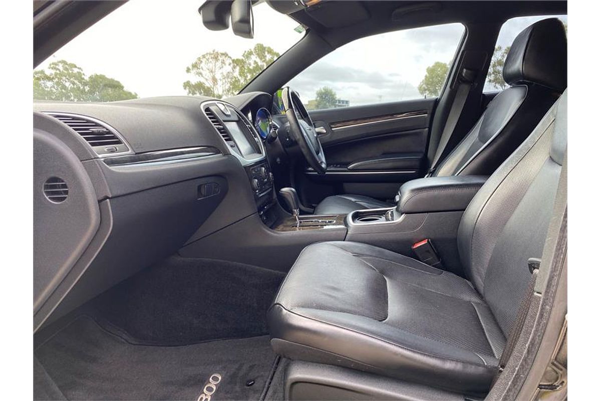 2013 Chrysler 300 C LX